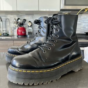 Dr Martens Jadon Smooth Leather Platform Boots